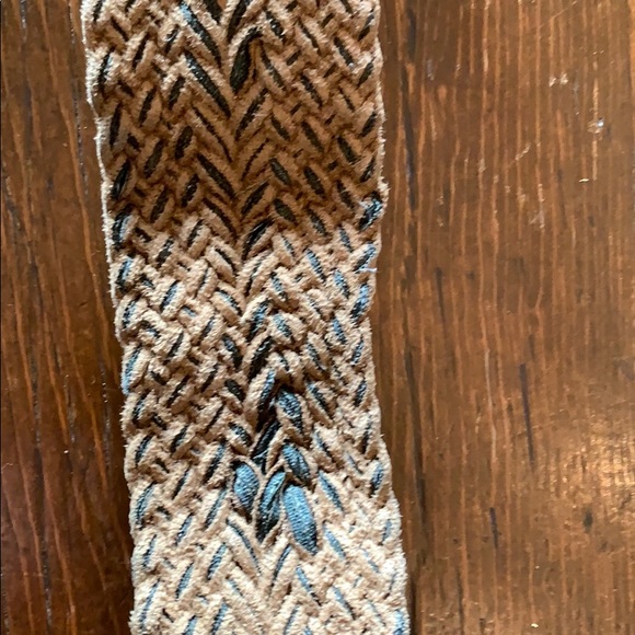 Lot of 2 Faux Suede Belts Brown & Tan - Picture 7 of 8